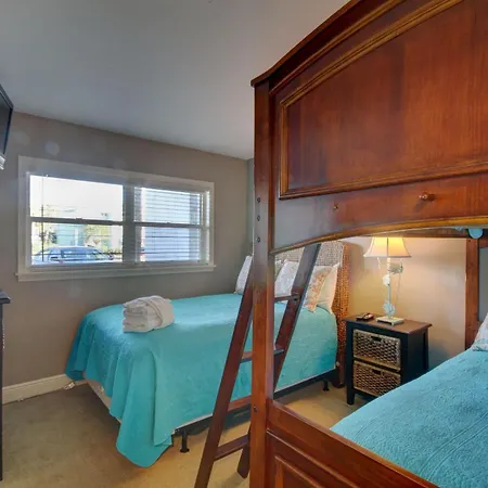 El Matador 111 - Ground Floor End Unit With Easy Access To All Amenities